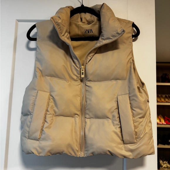 Zara Light Beige Quilted Vest - Picture 8 of 9